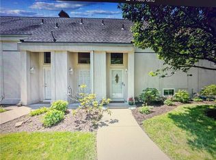 8 Ridgemead Fields Dr, Verona, PA 15147