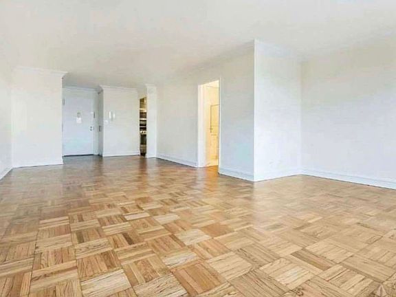 3rd image of 888 8th Ave #J2