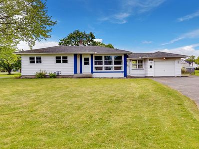 13 W Crest Dr, Rochester, NY, 14606