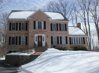 30 Nottingham Rd, Windham, NH 03087