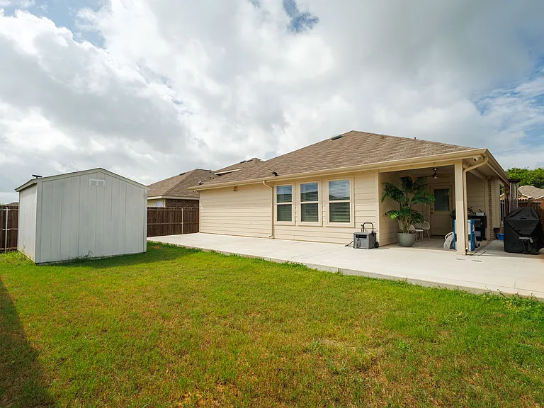 5376 Brahma Trl — Photo 18