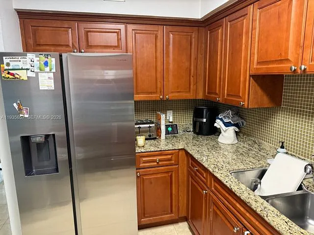 101 Sidonia Ave — Photo 17