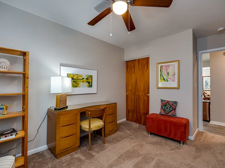 827 Wilmington Ave #6 — Photo 6