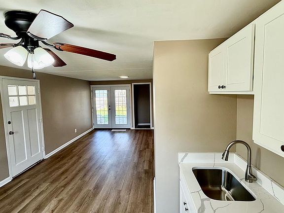 5th image of 2429 Brunswick Rd