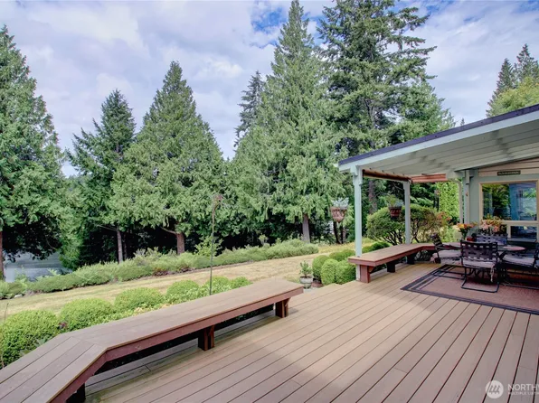 11 Whispering Cedars Court, Bellingham, WA 98229