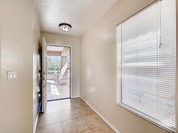 6541 W Riva Rdlarge005006Foyer1500x