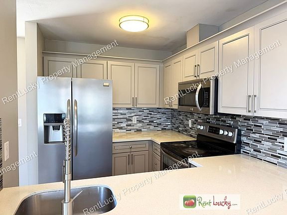 4th image of 3315 Claremont Ave S APT 4
