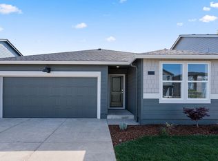 2621 Meadows Ln, Medford, OR