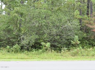 77 Pinewood Dr, Calabash, NC 28467