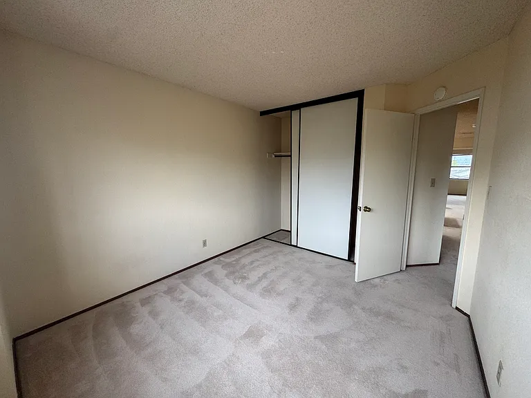 129 Payot Ct — Photo 19