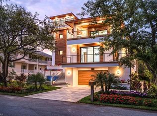 362 Morning Glory Ln, Marco Island, FL 34145