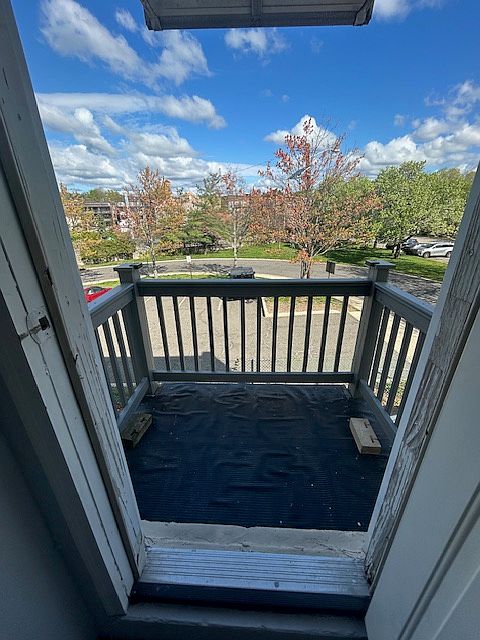1st image of 14 Sherman St Floor 2