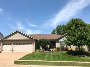 5645 Barcelona St, Bettendorf, IA