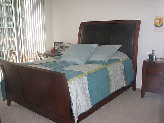 4th image of 1750 N Bayshore Dr APT 2211