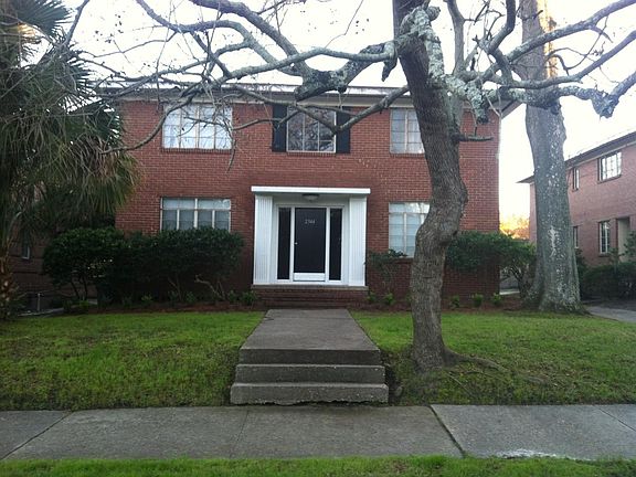 2nd image of 2344 Herschel St APT 1