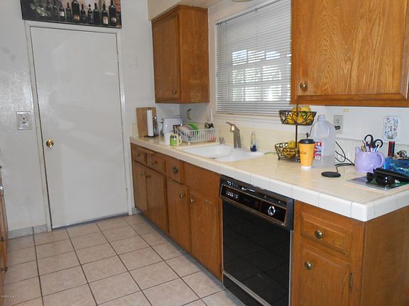 5th image of 415 Atmore Dr
