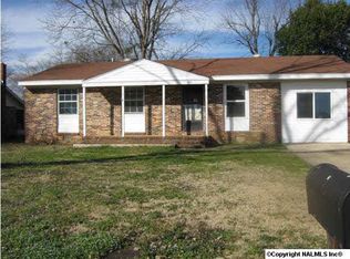 220 Robinson St, Decatur, AL 35601