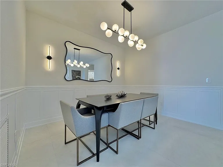 12667 Biscayne Ct — Photo 8