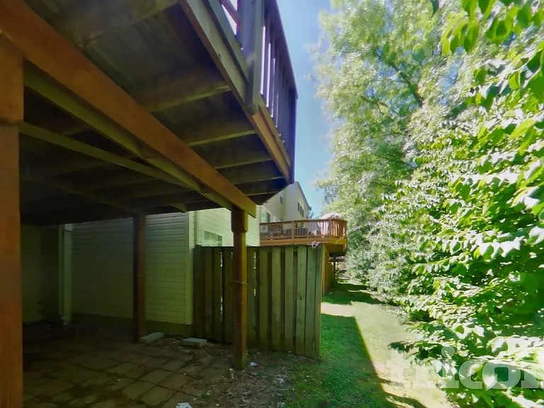 9845 Bayline Cir — Photo 20