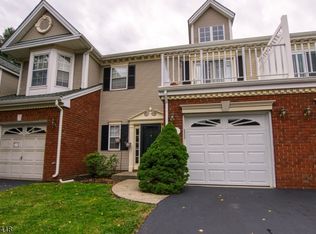 3 Diamond Ct #372, Franklin Park, NJ 08823