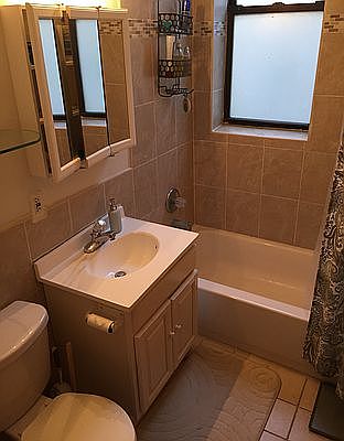 2nd image of 28-02 Crescent St #B2