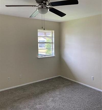 4th image of 3020 Lake Villa Dr