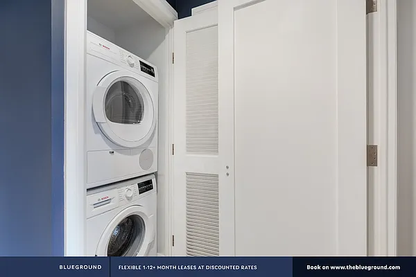 Rented by The Blueground | media 30