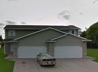 448 Janet Ln, Wrightstown, WI 54180