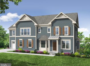 217 Cherry St SW, Vienna, VA 22180