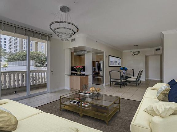 5th image of 511 SE 5th Ave APT 617