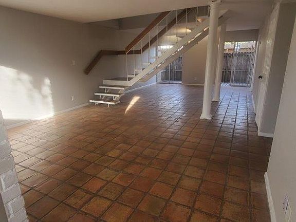 3rd image of 4607 Woodhead St