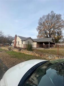 2901 NE Gilmer Ave, Winston Salem, NC, 27105