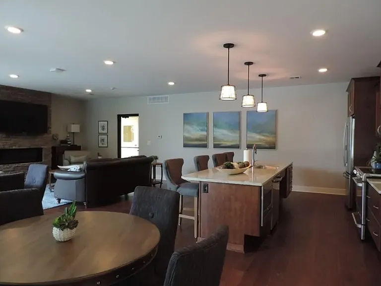 83 E Church St #111 — Photo 6