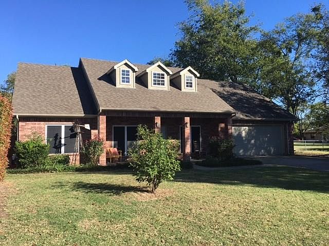 1st image of 411 Easton Dr