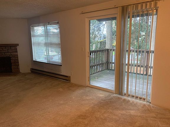 5th image of 1811 S Woodland Glen Dr #C