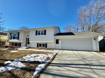 504 Viking Dr, Marshall, MN, 56258