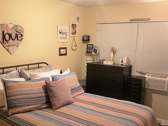 5th image of 20 Roycroft Ave APT 4