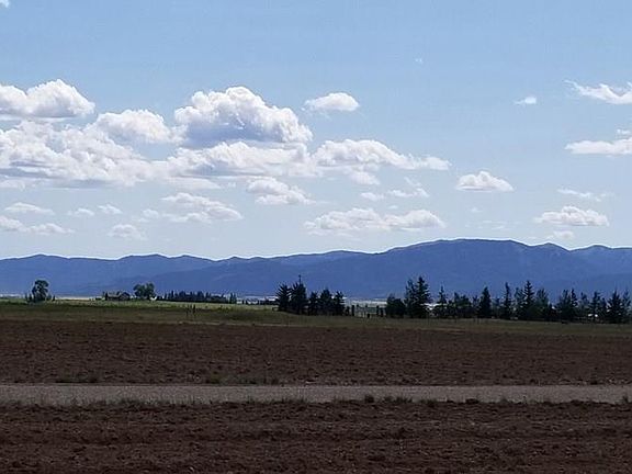 2nd image of 4283 Los Pinos Dr
