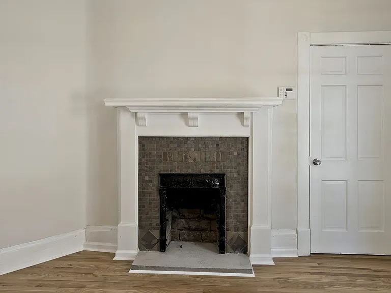 320 S 17th St #A — Photo 5