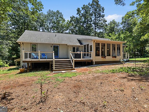 5th image of 419 Thornwood Cir