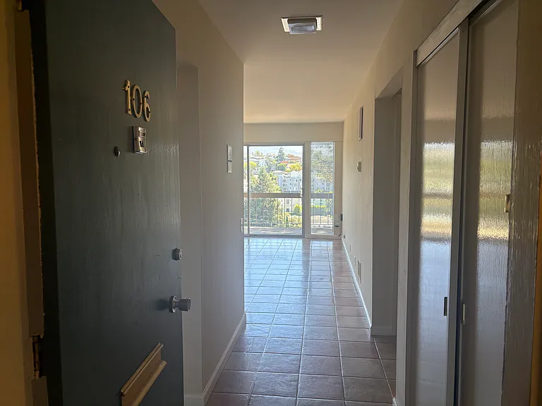 570 Mira Vista Ave #106 — Photo 1