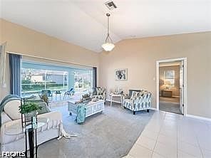 3rd image of 7631 Woodland Bend Cir