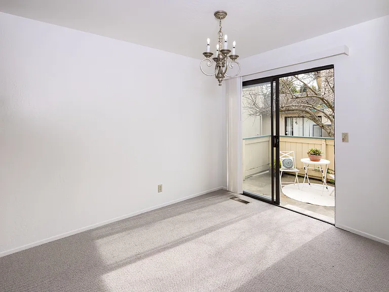 216 Green Meadow Dr #C — Photo 2