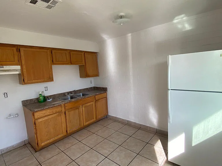 6622 S 22nd St #A — Photo 2
