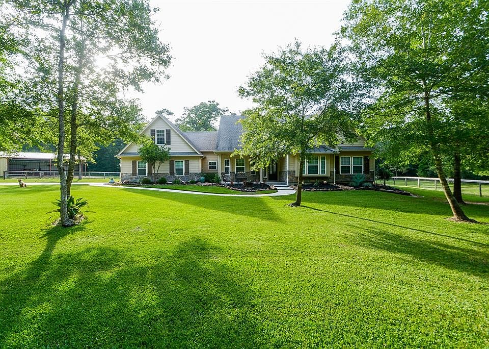 1st image of 12118 Samantha Ln