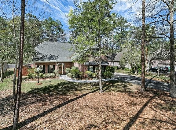 2nd image of 1660 Old Mandeville Ln