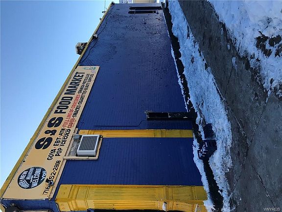 4th image of 278 Trenton Ave