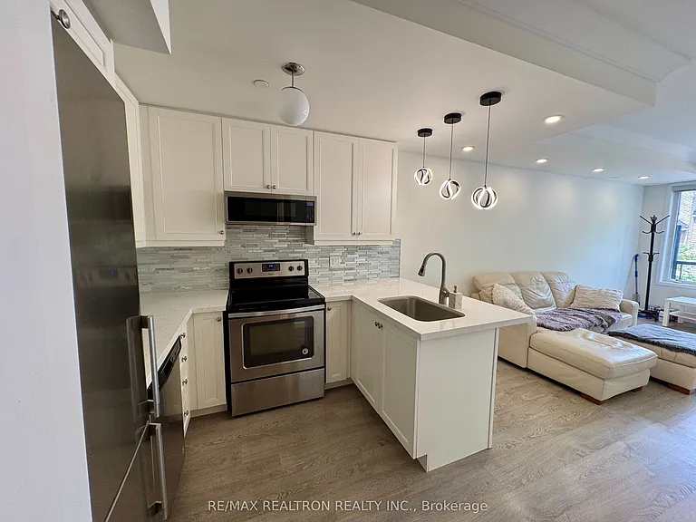 100 Alex Gardner Cir #5 — Photo 8