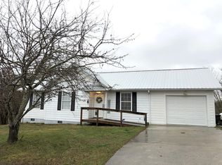 379 Flat Hollow Rd, Speedwell, TN 37870