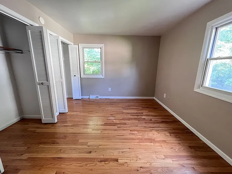 3010-3012 Okemos Dr SE — Photo 6